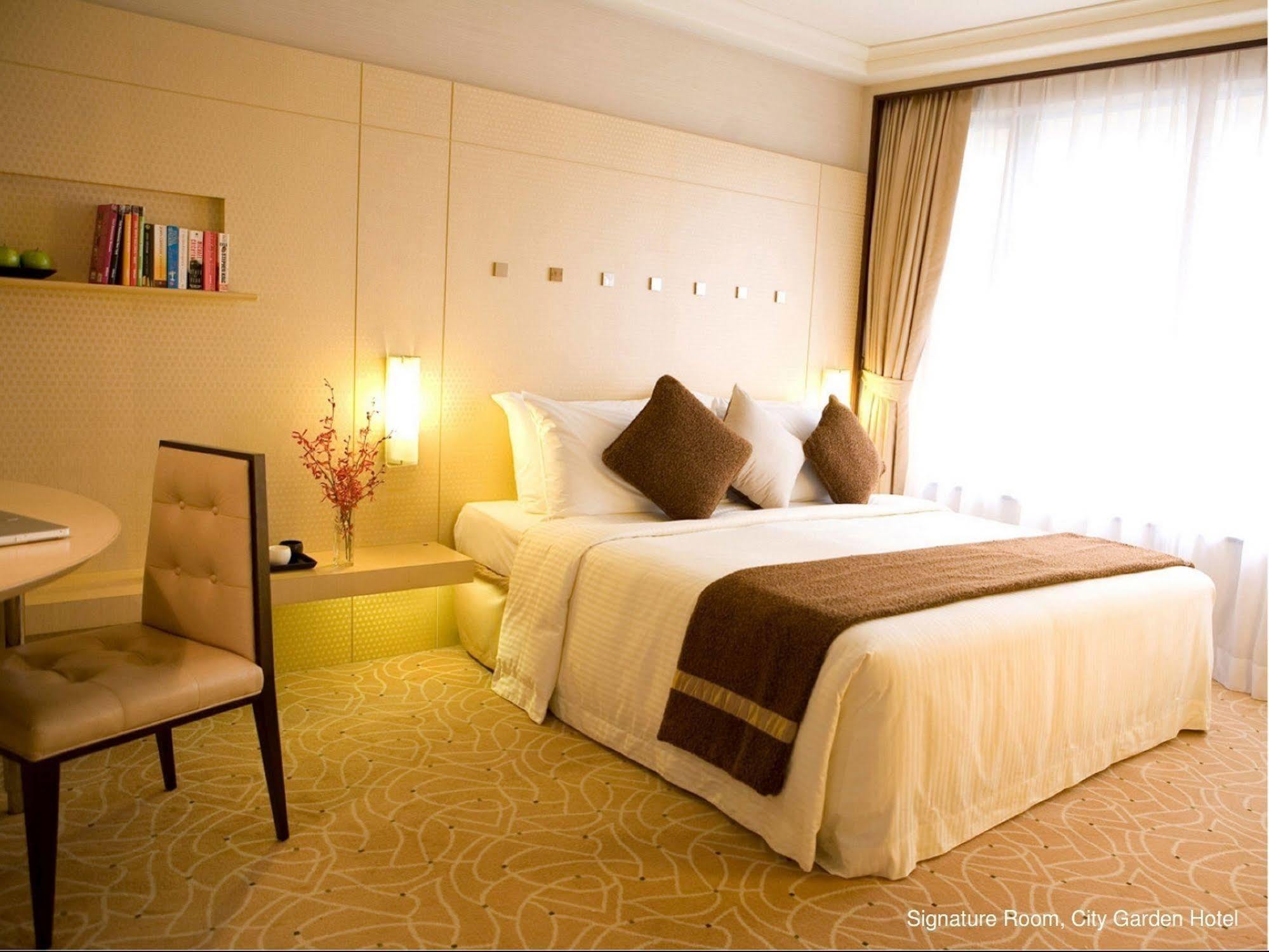 City Garden Hotel Hong Kong Exterior foto